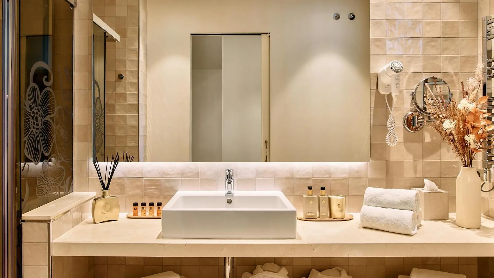 Hotel El Pilar Andalucia 埃斯特波纳